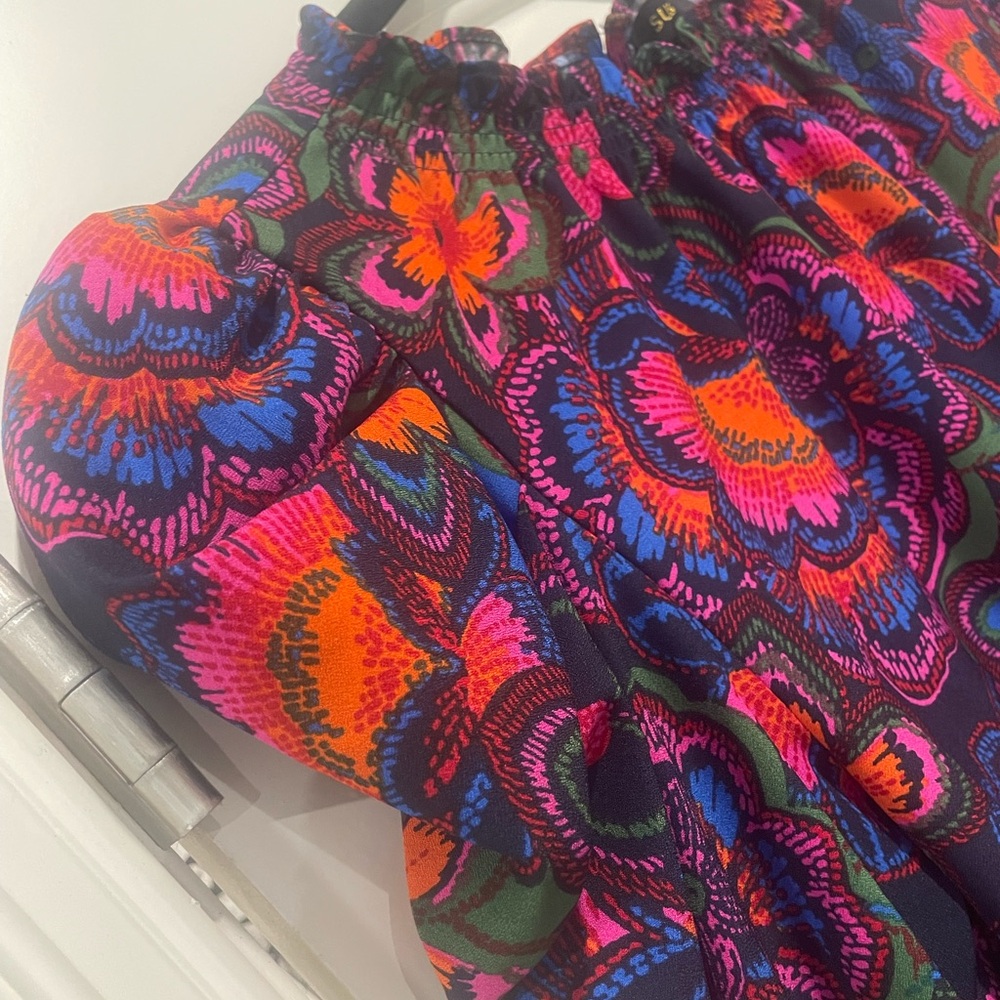 Sugarlips Midnight Floral Drape Sleeve Top - Picture 4 of 8